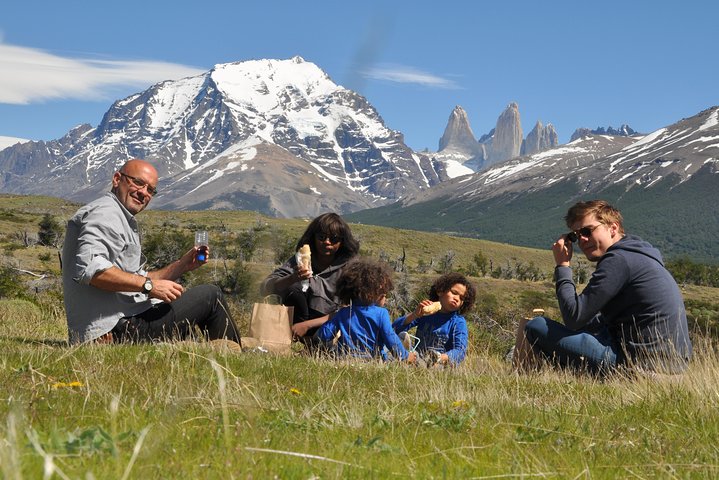 Torres Del Paine heldags terrängbil 4x4 från El Calafate