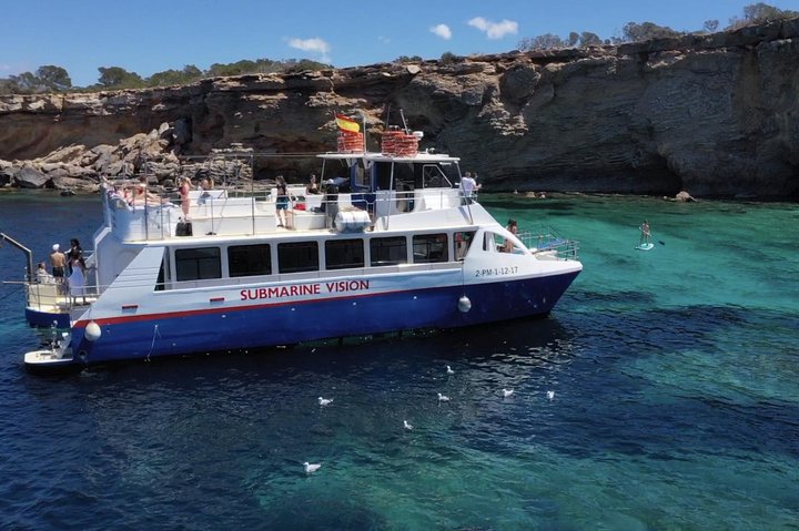 Ibiza strandhopcruise met paddleboards, drankjes en eten 6 uur