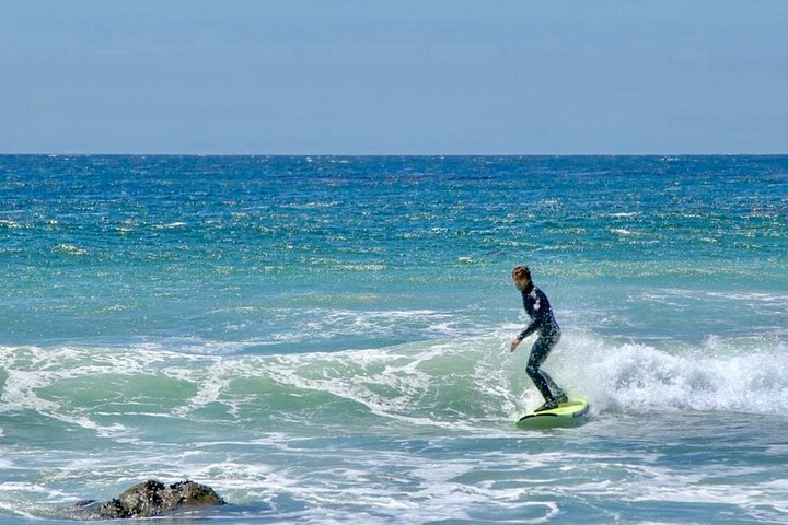 Vivi Malibu con esclusive lezioni di surf di 90 minuti