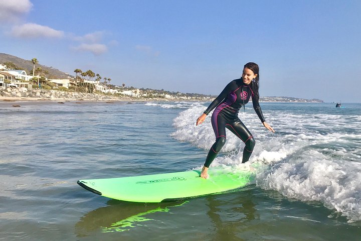 Vivi Malibu con esclusive lezioni di surf di 90 minuti