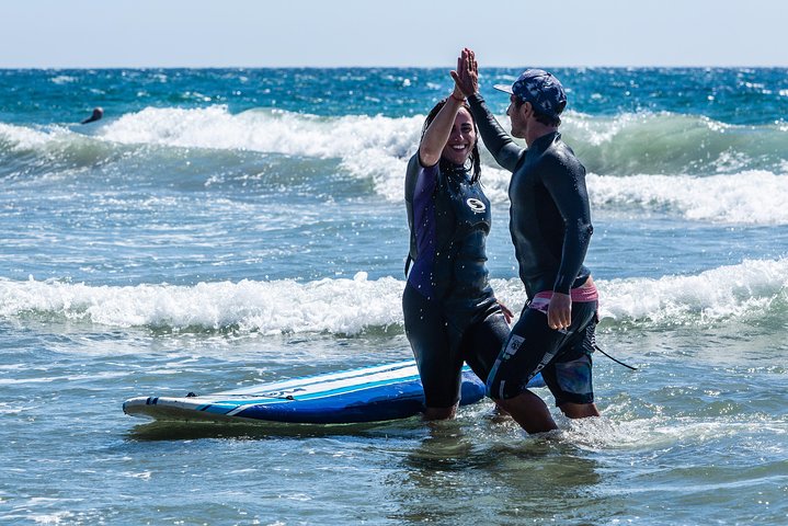 Vivi Malibu con esclusive lezioni di surf di 90 minuti