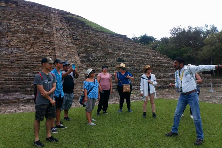 Escapada de un día a las ruinas de Tajín con visita a una fábrica de vainilla