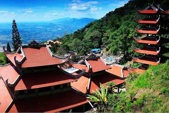 Mui Ne: tour privato di mezza giornata sulla montagna Ta Cu con guida locale