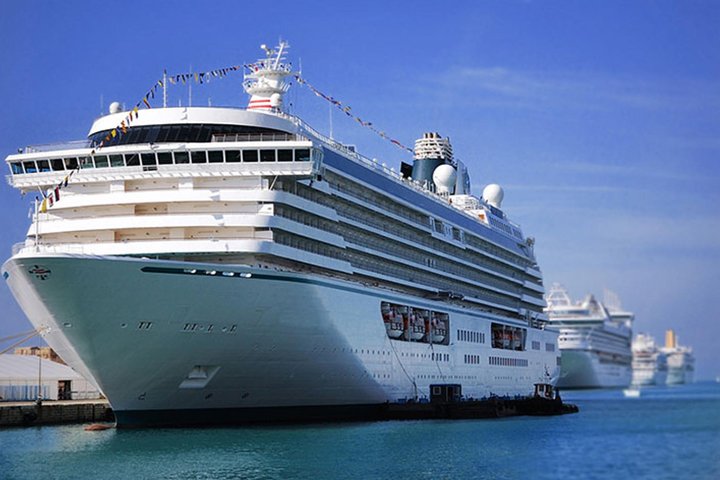 Trasferimento dal porto crocieristico di Civitavecchia a Roma o FCO