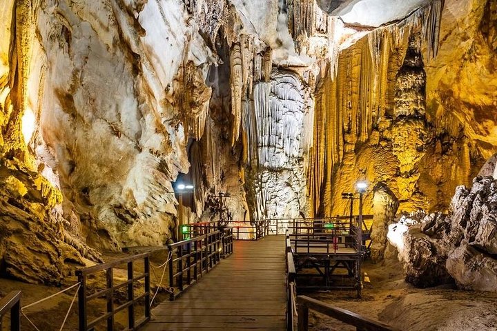 Phong Nha Cave - Paradise Cave Tour met kleine groep : All Inclusive