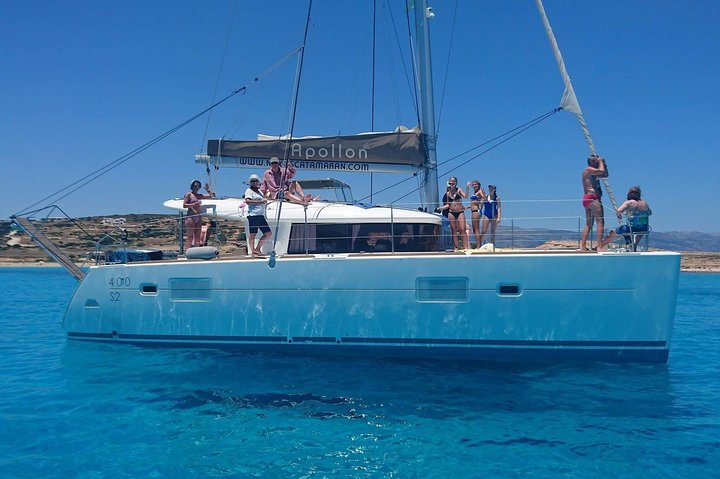Gedeelde Catamaran All-inclusive-dagcruise naar Naxos of Paros