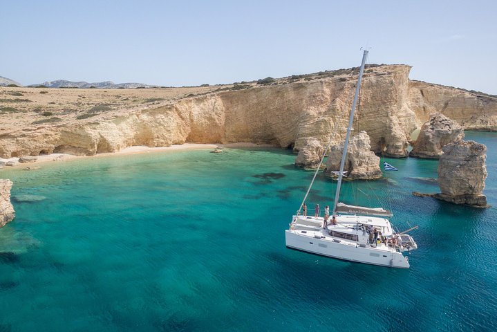 Gedeelde Catamaran All-inclusive-dagcruise naar Naxos of Paros