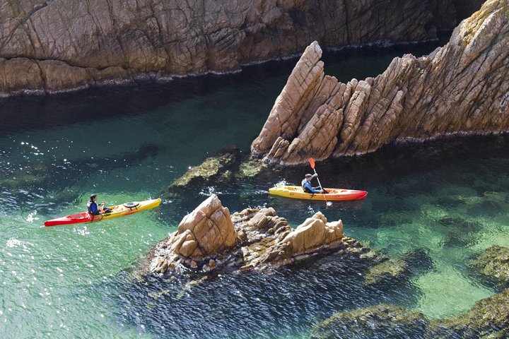 Costa Brava - Kajakken en snorkelen "Sea Caves" Tour