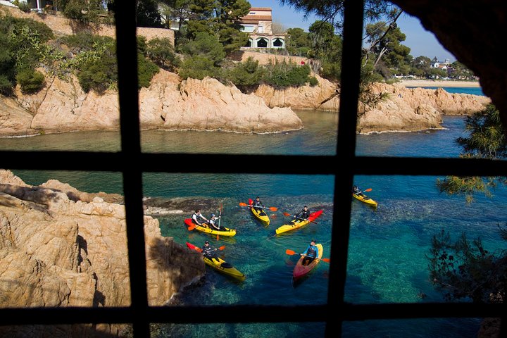 Costa Brava - Kajakken en snorkelen "Sea Caves" Tour