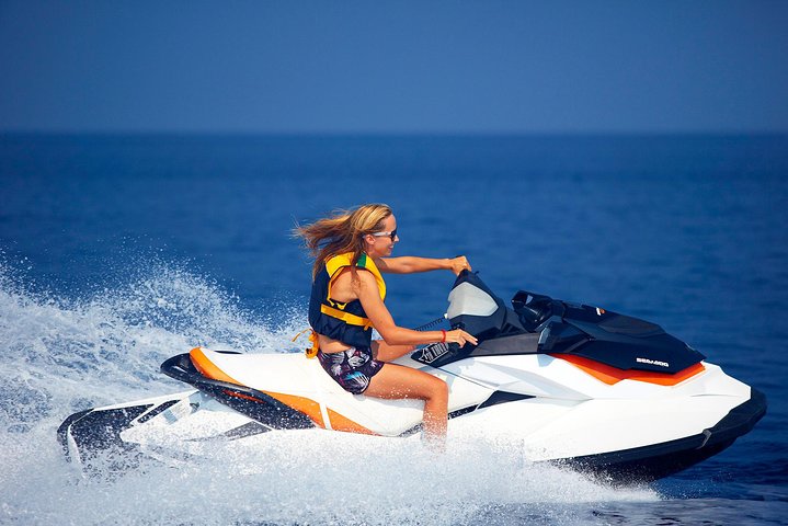 Maafushi: Vannsportskombinasjon - jetski, kajakk og t-banetur