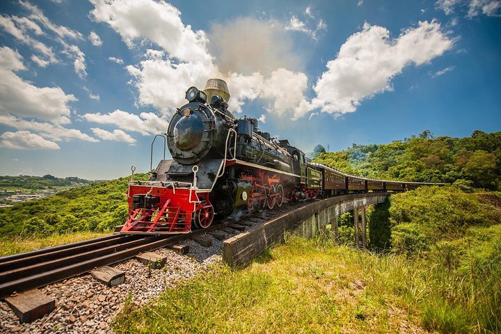 Vinícolas do Sul, Trem Maria Fumaça e Parque Temático Epopeia Italiana