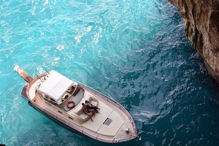 Desde Sorrento: Capri y Tour opcional en barco a la Gruta Azul