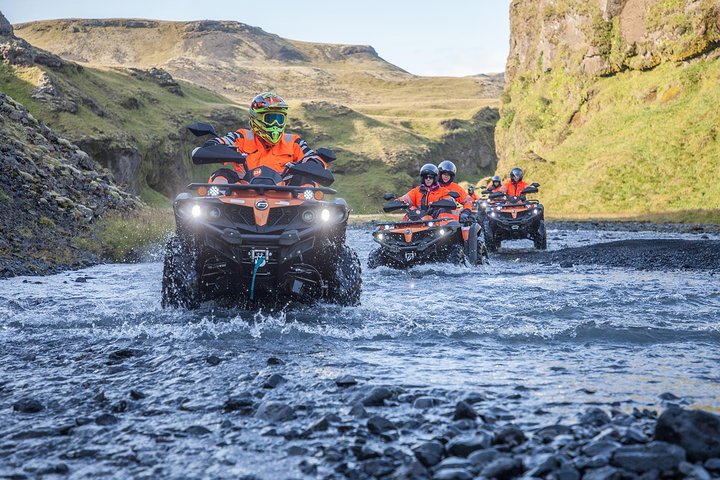 Excursão de quadriciclo nas areias de lava negra de Mýrdalur