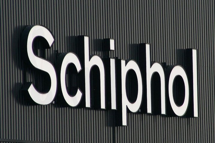 Privétransfer van Zaandam naar AMS Amsterdam Schiphol Airport