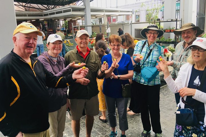 Tour gastronómico para grupos pequeños en Ponta Delgada en Azores