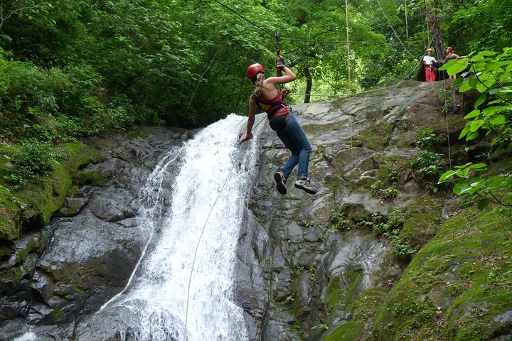 Mega Zipline Tour over 11 fosser fra Guanacaste