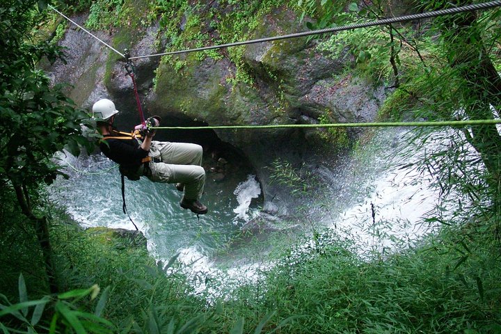 Mega Zipline Tour over 11 fosser fra Guanacaste