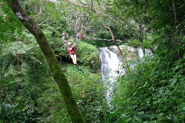 Ultimate Waterfall Zipline : 18 Zeilen über 11 Fälle in der Nähe von Jaco