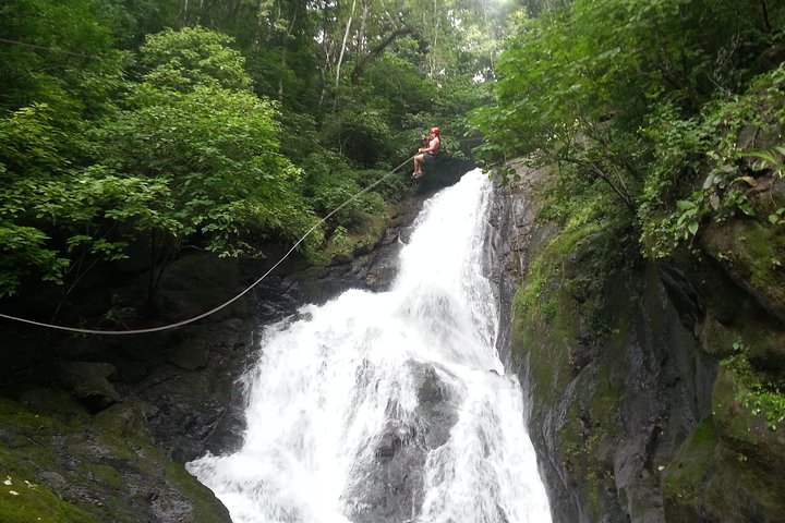 Ultimate Waterfall Zipline : 18 Zeilen über 11 Fälle in der Nähe von Jaco