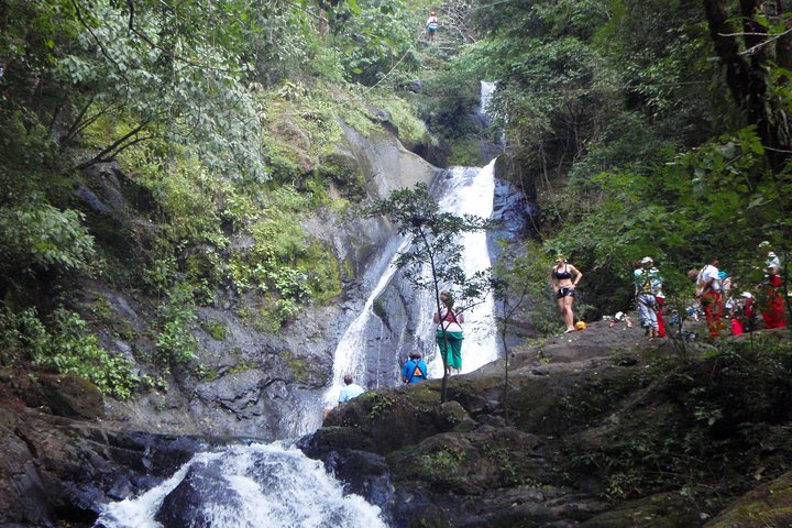 Mega Zipline Tour over 11 fosser fra Guanacaste