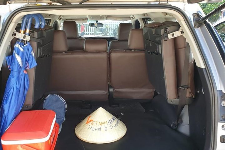 Dall'aeroporto di Dong Hoi a Phong Nha in auto privata o via Versa