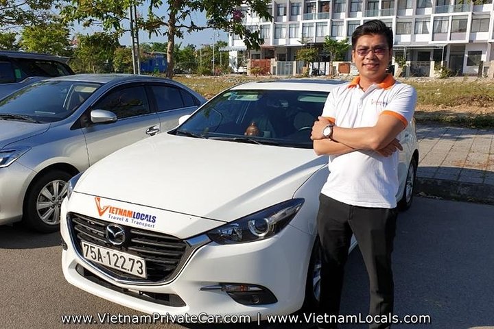 Dall'aeroporto di Dong Hoi a Phong Nha in auto privata o via Versa