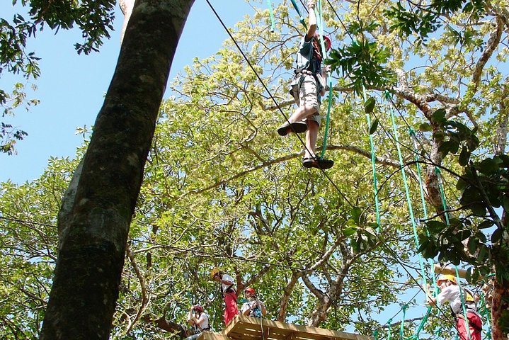 Mega Mix Adventure und Zipline im Adventure Park Vista Golfo
