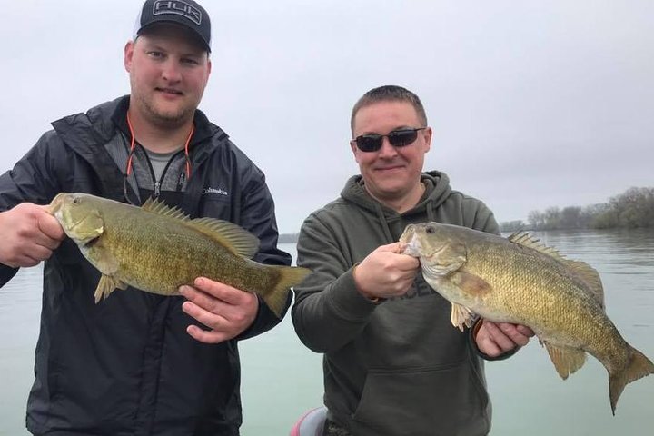 Private Lake Erie Smallmouth Bass Fishing Charters