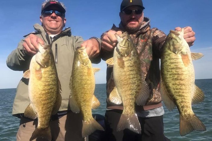 Private Lake Erie Smallmouth Bass Fishing Charters