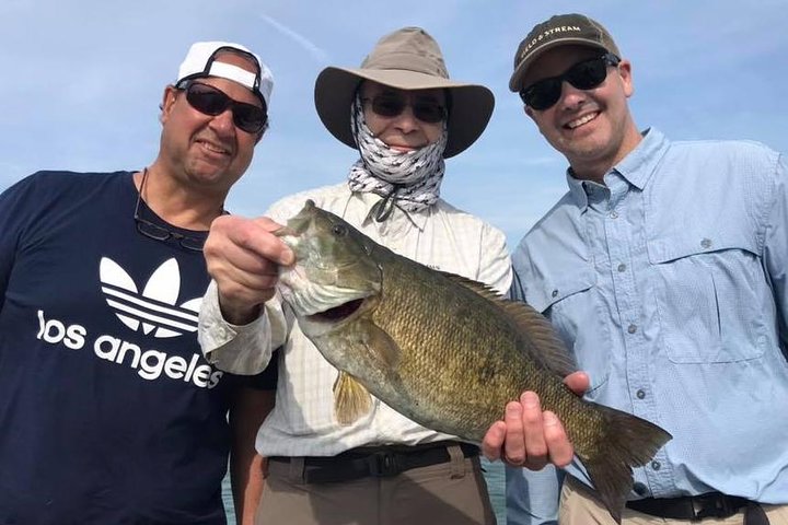 Private Lake Erie Smallmouth Bass Fishing Charters
