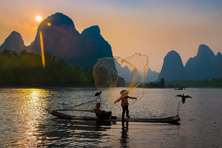 1 dagers Li River Cruise fra Guilin til Yangshuo med privat guide og sjåfør