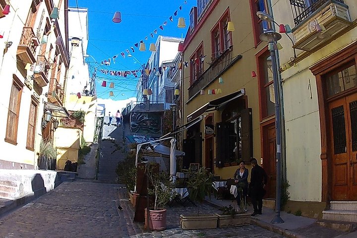 PRIVATE CITY TOUR : Valparaíso Concón&Viña del Mar From VALPARAISO (バルパライソ・コンコン&ビーニャ・デル・マル)