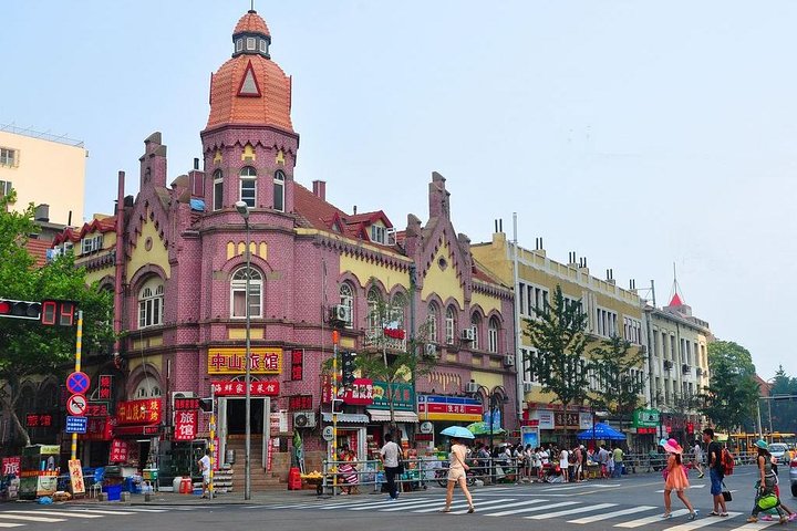 Excursión privada de un día arquitectónico histórico de Qingdao con cerveza Tsingdao durante el almuerzo