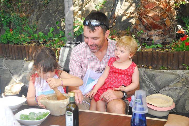 Cinque Terre Pesto Making Class, bådtur og frokost