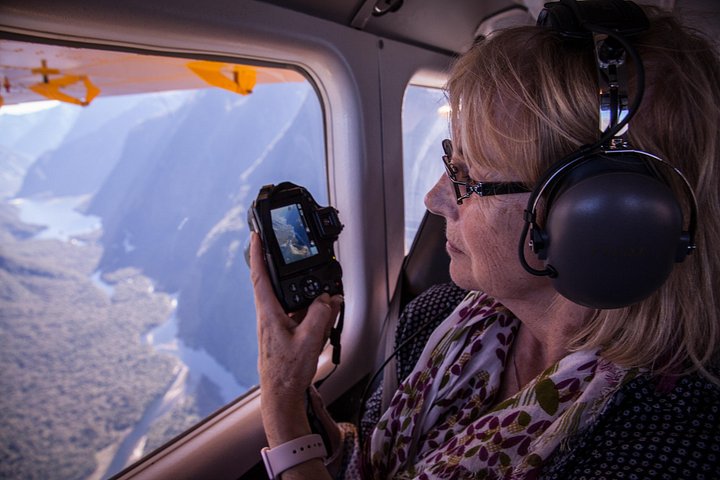 Vuelo y crucero del glaciar Milford Sound desde Wanaka
