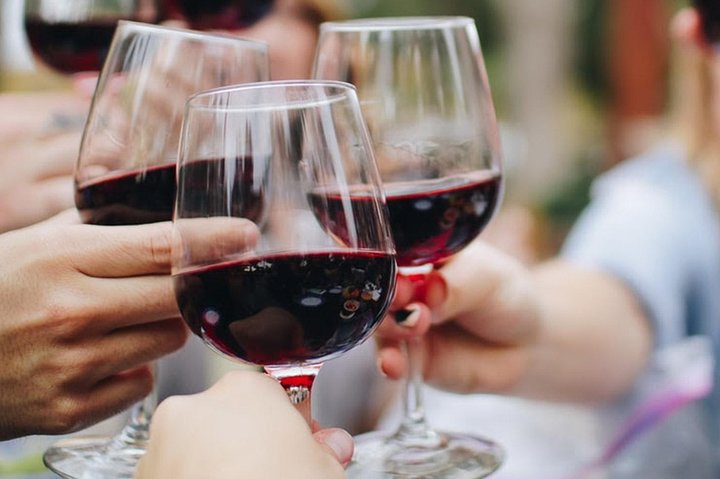 ALBA wandel- en TASTING-tour (eten, wijn en geschiedenis)