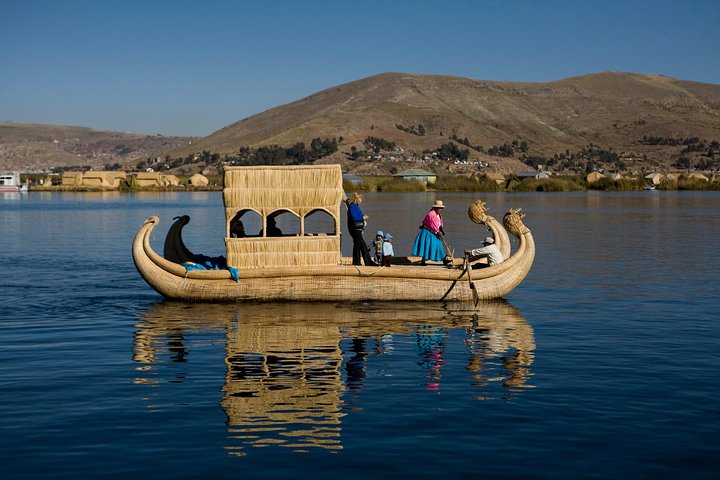 Uros Schilf schwimmende Inseln & Taquile Insel Titicaca Puno Ganztags