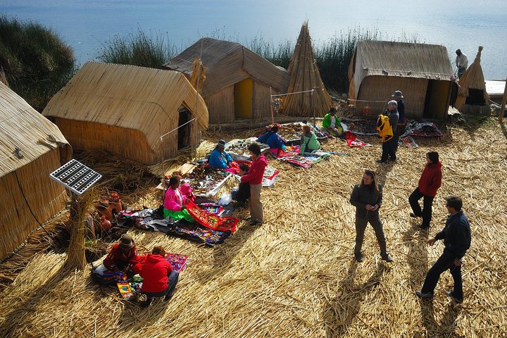 Uros Schilf schwimmende Inseln & Taquile Insel Titicaca Puno Ganztags