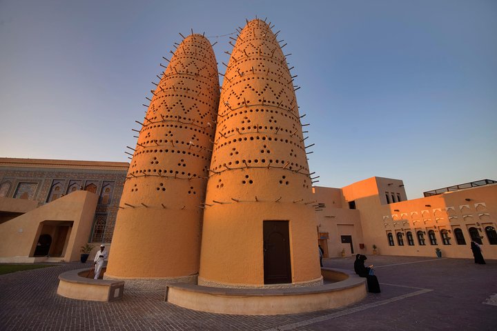 Doha: Guided City Tour With All Attractions, Pickup/Drop-Off