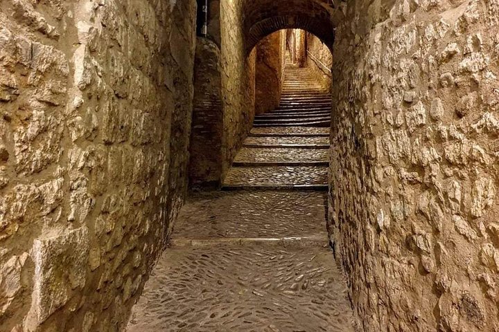 Girona Geschiedenis en legendes Tour Kleine groep vanuit Girona
