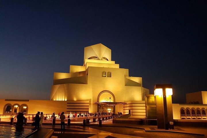 Doha: Guided City Tour With All Attractions, Pickup/Drop-Off