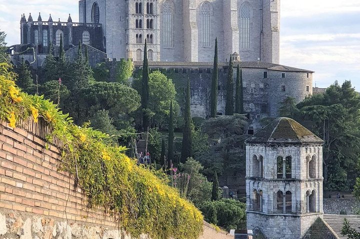 Girona Geschiedenis en legendes Tour Kleine groep vanuit Girona