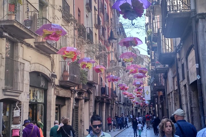 Girona Geschiedenis en legendes Tour Kleine groep vanuit Girona