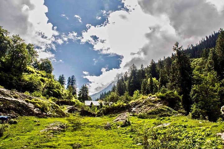 Kasol + Kheerganga Trek 3D / 2N, todo incluido con BanBanjara