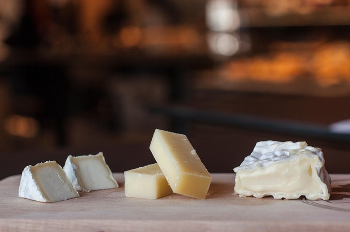 Visite gastronomique de la vieille ville de Lyon avec 5 plats authentiques et vin fin