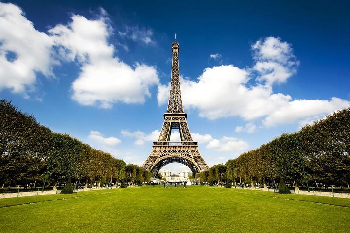Guided Luxury Paris Day Trip with Optional Lunch at the Eiffel Tower