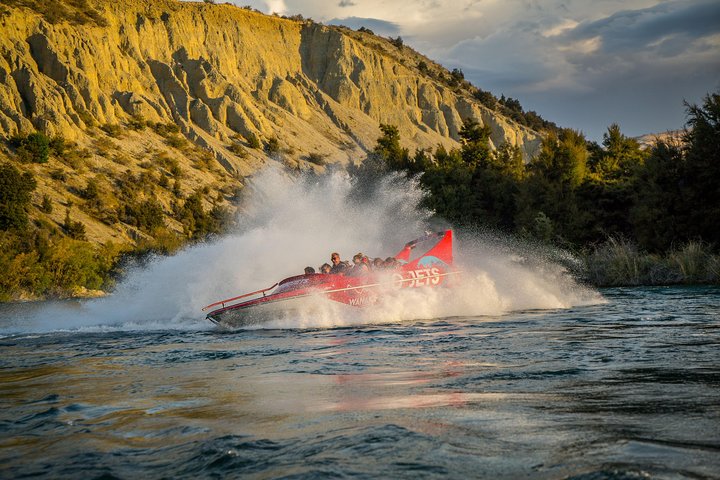 Avventura in Jet Boat per piccoli gruppi sul fiume Clutha da Wanaka
