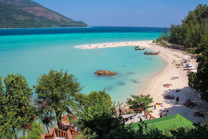 Hat Yai Town naar Koh Lipe per minibus en Satun Pakbara Speed Boat