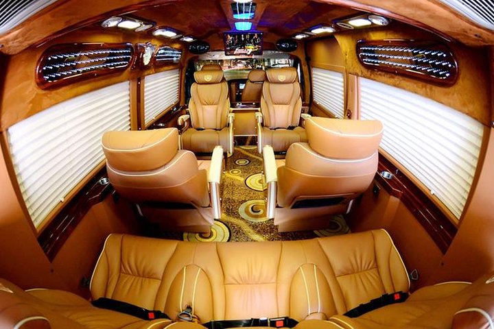 Hanoi trasferimenti privati di sola andata (da furgoni limousine di lusso)