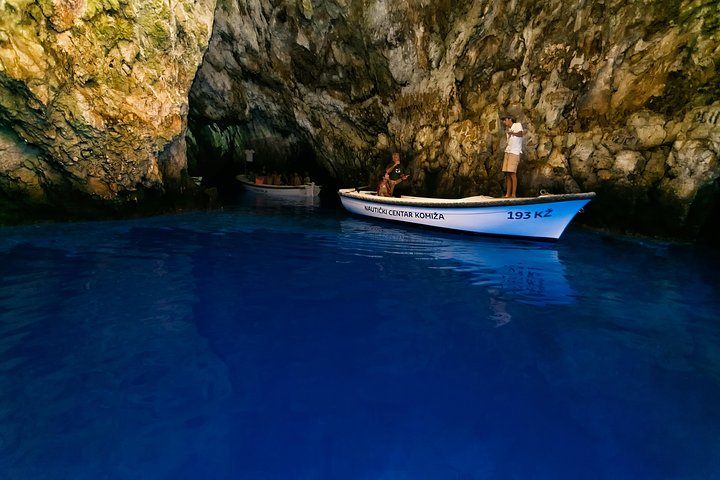 Gruppentour zur Blauen Höhle und zu den Pakleni-Inseln ab Hvar